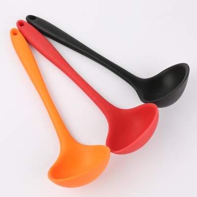 Warna solid Food Grade Silicone sendok sup memasak alat ukuran 28 * 8.5 * 3cm