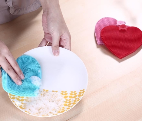 Bentuk hati Food Grade Silicone Sikat Cuci untuk Membersihkan piring dan buah