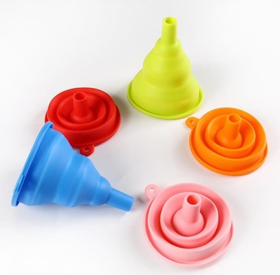 Ukuran kecil Gaya dilipat Food Grade Silicone Corong Peralatan dapur